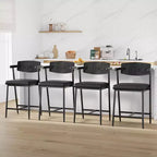 Tabourets de bar à hauteur de comptoir avec accoudoirs, assise et dossier larges rembourrés, structure métallique avec repose-pieds pour îlot de cuisine, marron rustique