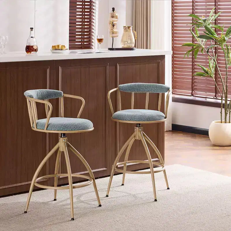 Tabouret de bar pivotant en tissu de lin bleu neige avec pieds en bois