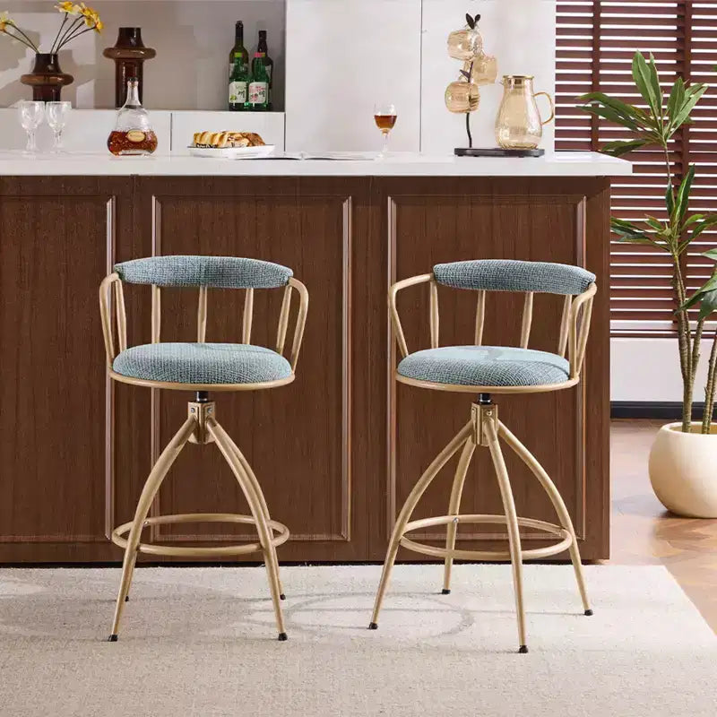 Tabouret de bar pivotant en tissu de lin bleu neige avec pieds en bois