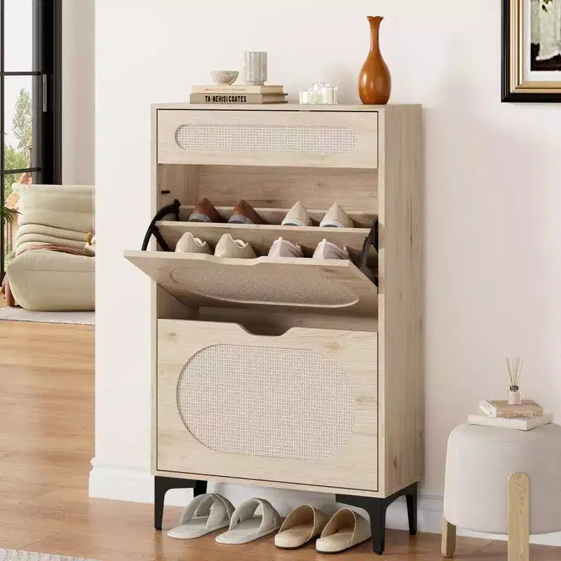 Meuble à chaussures en rotin avec 2 tiroirs basculants et 1 tiroir coulissant, meuble de rangement pour chaussures autoportant.