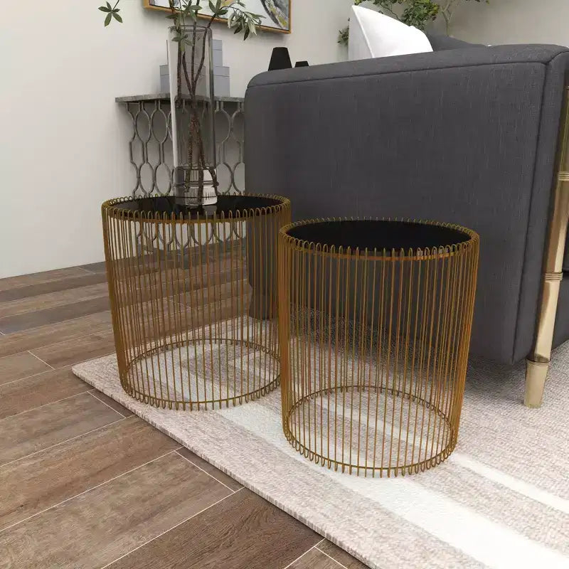 Tables d'appoint rondes en métal et verre doré, aucun assemblage requis, utilisation intérieure, style contemporain