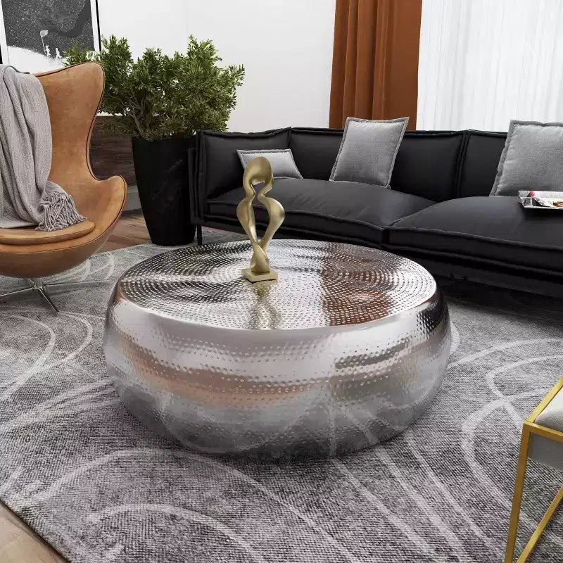 Table basse contemporaine en aluminium argenté