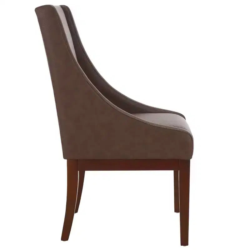 Fauteuil à accoudoirs inclinés