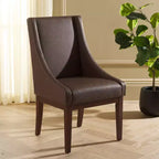 Fauteuil à accoudoirs inclinés