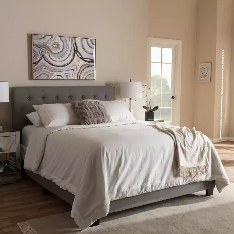 Lit rembourré Cassandra, design moderne et contemporain
